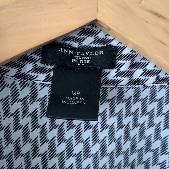 Ann Taylor Factory Blouse - Picture 2 of 4